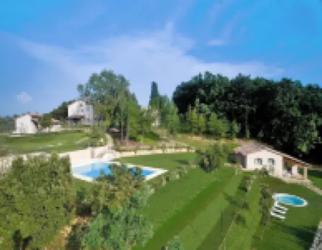 Apartment in Tuscany with Pool & Golf Access