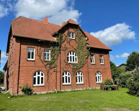 Landgasthof Witten Hotels in Labenz