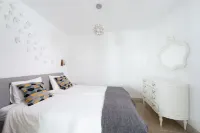 Almamater Lisbon Apartments - พร้อมWifi