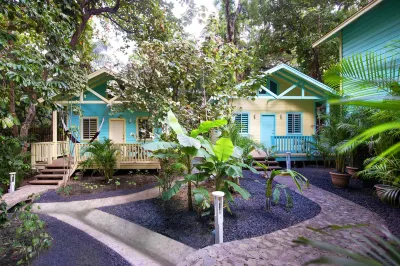 Puerta Azul Hotels in der Nähe von Roatan Institute for Marine Sciences