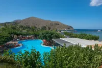 Corissia Beach Hotel - parking