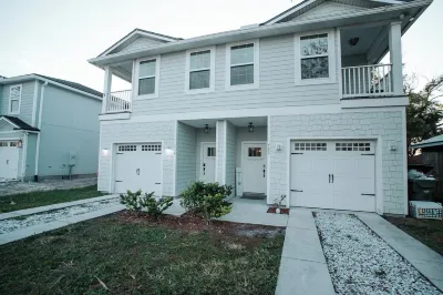 Relax at This Bright 3BR Home Near Beach, Shops, and Parks