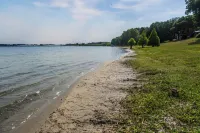 Roe Family Lake House on Lake McLeod - Close to Legoland Hotels in Eagle Lake