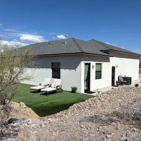 Private Casita w desert landscape and great views.