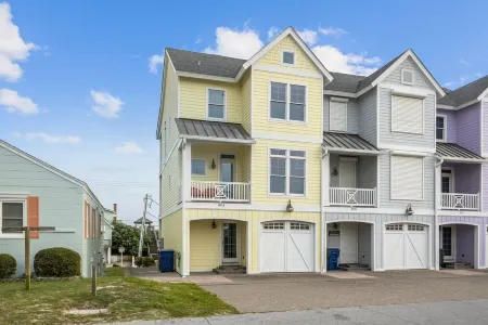 Luxury Oceanview Beach Home • Steps from the Sand • Elevator
