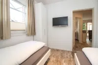 Greetsiel - Spacious apartment on the ground floor Hotels in der Nähe von Hundeauslauffläche mit Agility Parcours