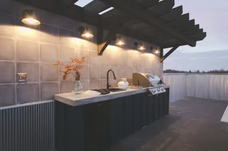 Rooftop Kitchen and Hot Tub with Panoramic Views - Gorgeous Oasis