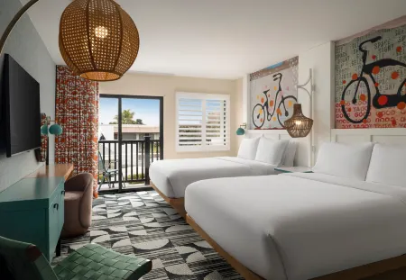 Holiday Inn Express & Suites Solana Beach-Del Mar Отели рядом с достопримечательностью «Fletcher Cove Community Center»