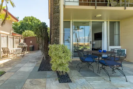 Budget Friendly Oceanfront Condo, Unbeatable Sunsets! Отели рядом с достопримечательностью «Kihei Aquatic Center»