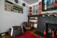 Unique Sports-Themed Haven with Foosball and Basketball - Sporty Retreat Hotels in Cleveland Heights