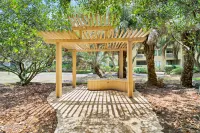 Pools, Tennis Courts and Scenic Balcony Views - Charming Coastal Getaway