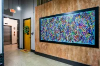 Spacious Loft with Smart TV and Gym - Charming Downtown Retreat