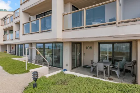 Oceanview Luxury and Beach Access - Stunning Coastal Retreat