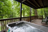 Charming Lake View and Cozy Game Room - Delightful Log Cabin Retreat Hotels in Cherry Log