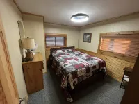 Stunning Lake View and Real Wood Fireplace - Charming Cozy Cottage