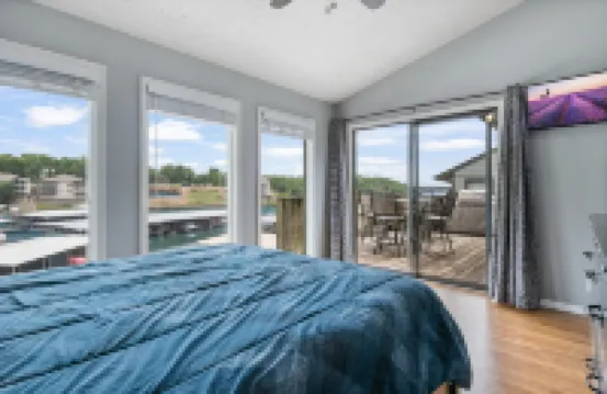 Indoor Pool and Stunning Main Channel Views - Charming Waterfront Retreat