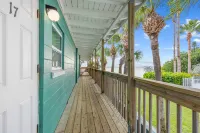 Private Balcony and Dock Access - Charming Waterfront Retreat Hotels in Brevard County