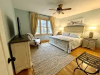 West Town Way - Downtown West Jefferson Home - Fireplace - Sleeps 8