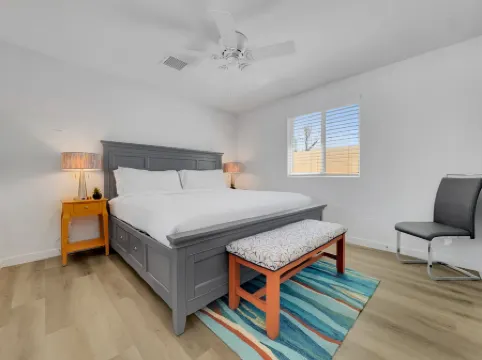 Private Hot Tub and Spacious Outdoor Retreat - Charming Sanctuary