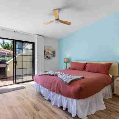 Desert Rose Retreat in Palm Springs Rooms