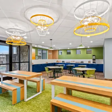 Spark by Hilton Phoenix East Mesa