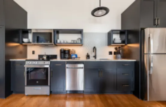 2BR Rare Find! Steps from French Quarter | The Mayfair