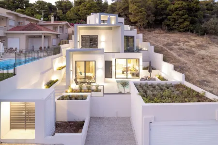 White Cliff Luxury Suites