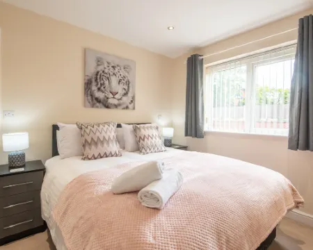 公寓8 沃克索普酒店