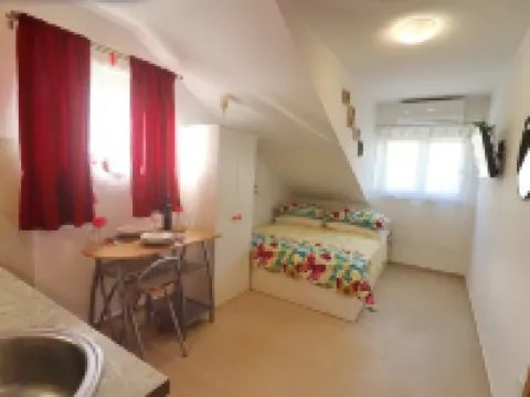 Apartments Clementina Sunrise Hotels in Orebic