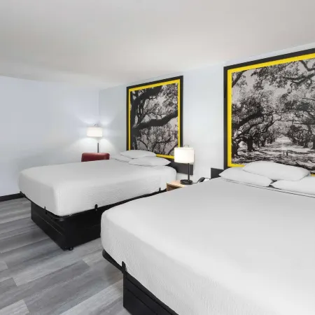Super 8 by Wyndham Alexandria La