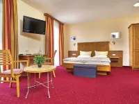 Zum Blauen Hecht Hotels in Kipfenberg
