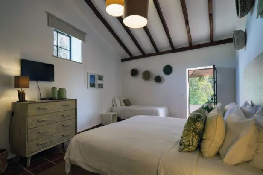 Vale Fuzeiros Nature Guest House