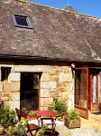 Bretagne Atypique, Dormir Dans un Ancien Couvent Hotel a Camlez