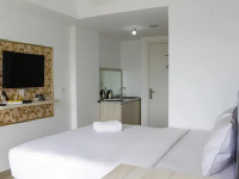Minimalist Studio Apartment at Poris 88 with City View Hotels in Batuceper