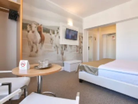 My Continental Bucharest Hoteles cerca de The North Train Station