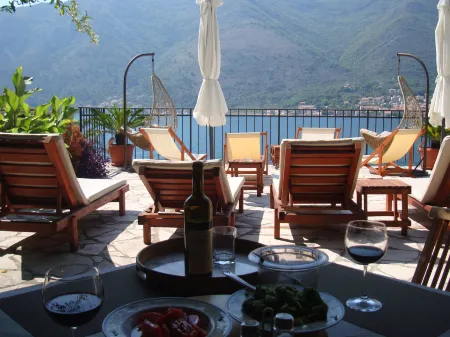 Villa Perla Del Mare Отели рядом с достопримечательностью «Церковь святого Матфея»