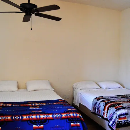 Holly Inn Suites