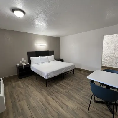 Motel 6 Orange, CA - Anaheim Hotels near Santa Ana River Trail