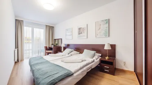 Aquarius, Sun & Snow