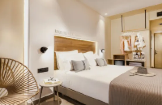 Carian Hotel