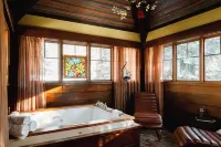 Highland Haven Creekside Inn Hotels in Evergreen