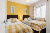 Bramble Cottage - Dog Friendly Cottage with Hot Tub Hotels in Kilgetty