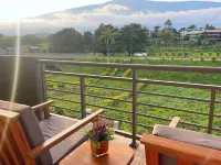 Akhard Haus Hotels in Fako