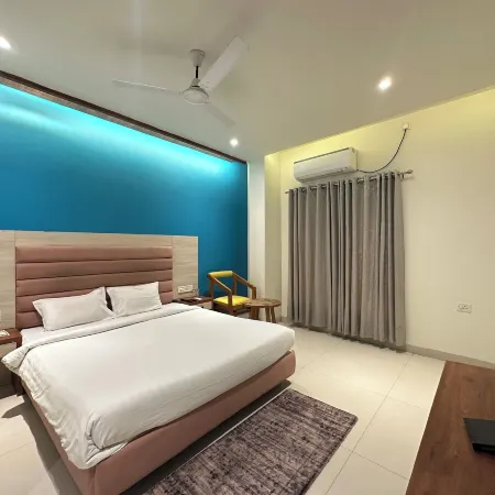 AB HOTEL AND RESTAURANT