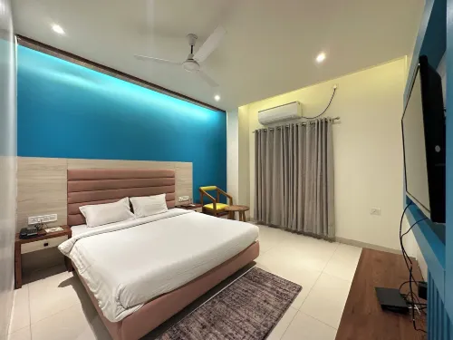 AB HOTEL AND RESTAURANT