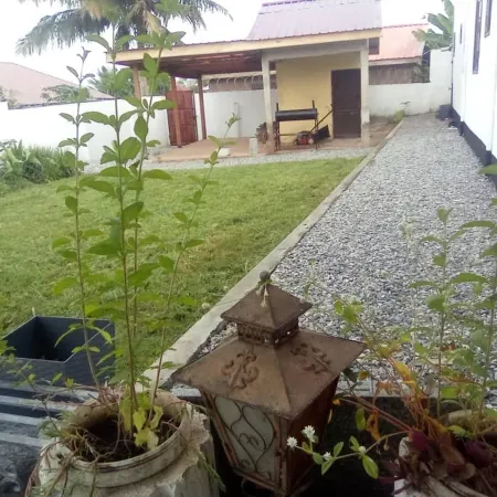 Sleep6-Casa Blanca-PrivateGarden-OffStreet-Kasoa