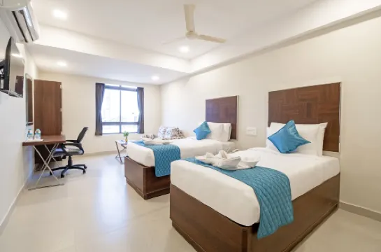 Monday Hotels Swarnas the Capital
