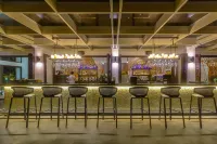 Kandaya Resort - bar
