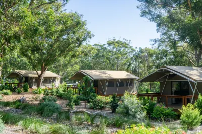 Port Stephens Koala Sanctuary Отели в г. Уан Майл