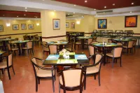 AraCan Pyramids Hotel By Versailles Hotel a At Talbeyah Al Qebleyah